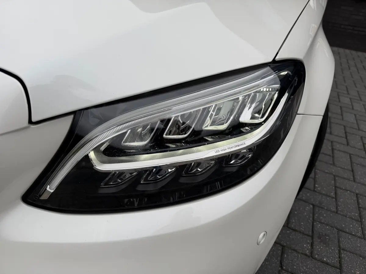 180 Premium Pack | LED | AMG | STOELVERW.| NAVI | CRUISE | FACELIFT |