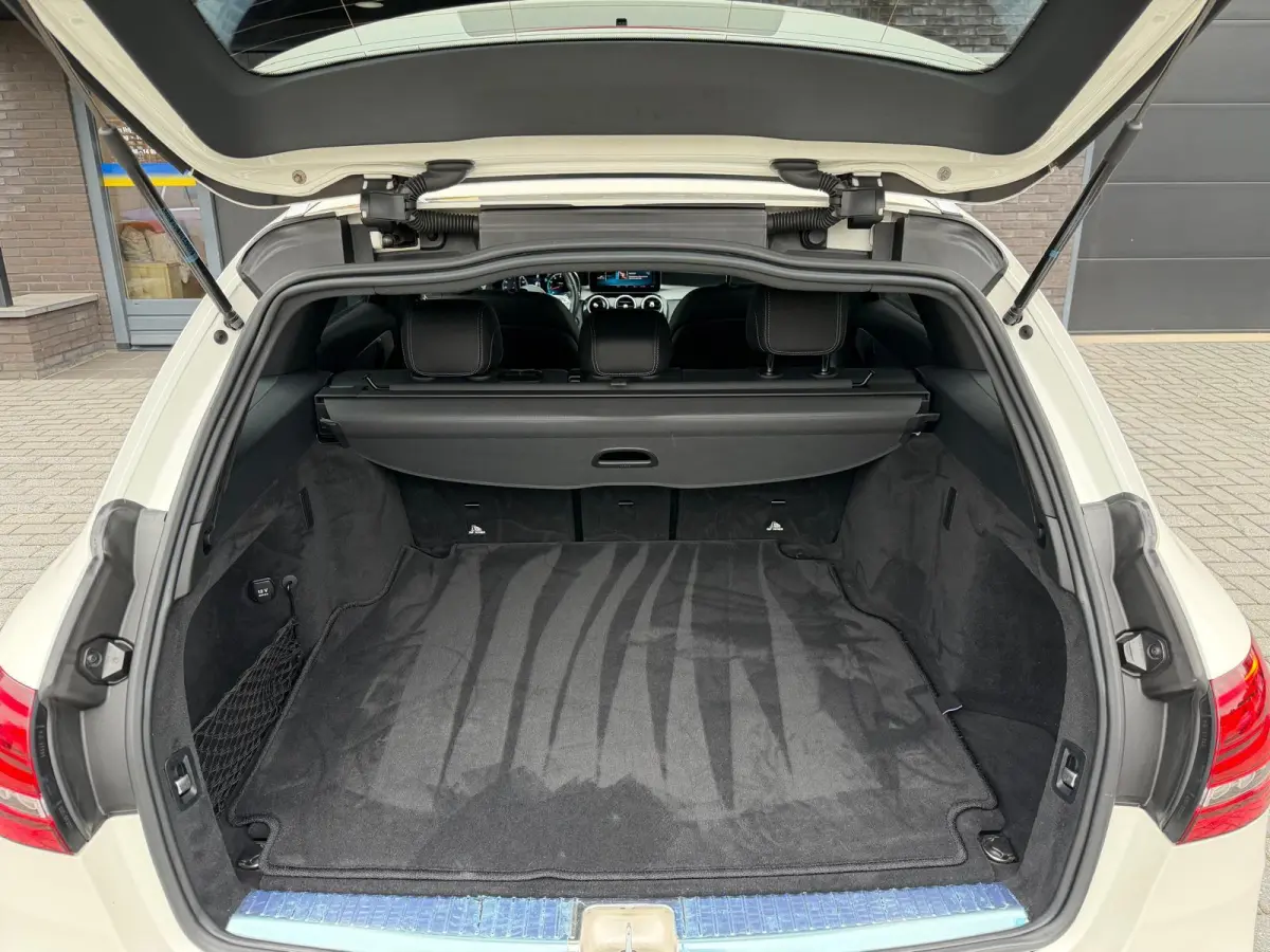 180 Premium Pack | LED | AMG | STOELVERW.| NAVI | CRUISE | FACELIFT |