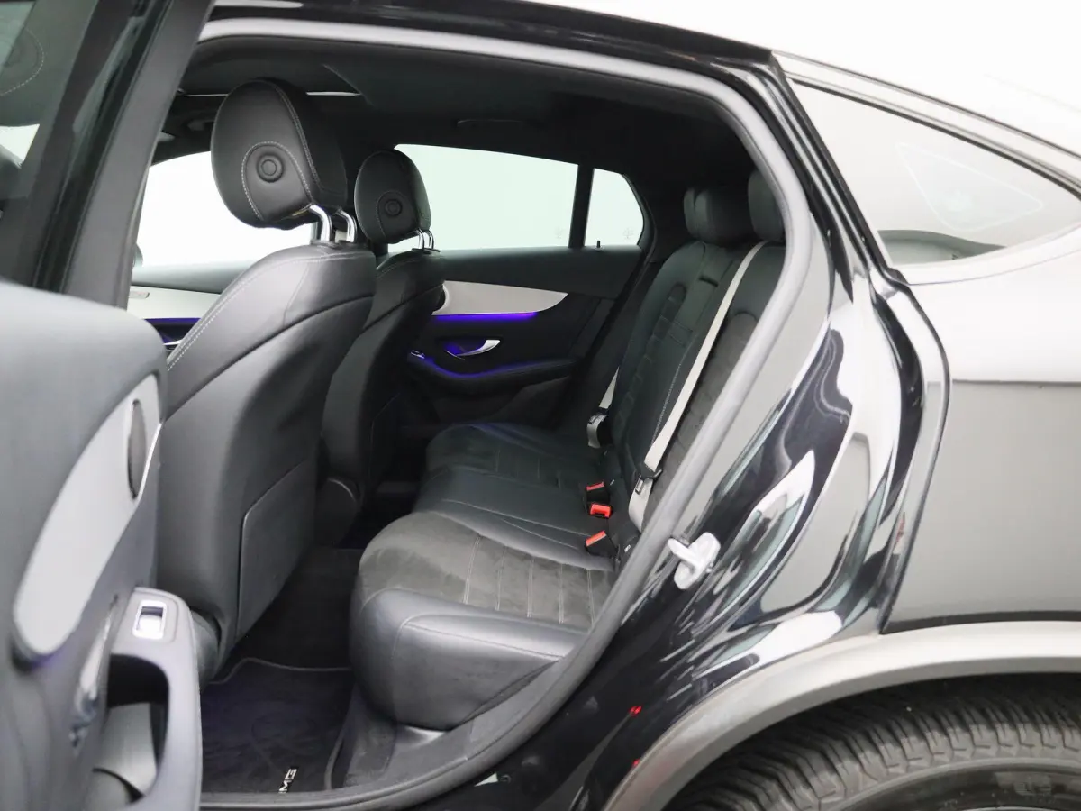 200 4MATIC Premium Plus | Automaat | Apple Carplay / Android Auto | Schuif / Open dak | Stoelverwarming | Achteruitrijcamera | Parkeersensoren | Trekhaak |