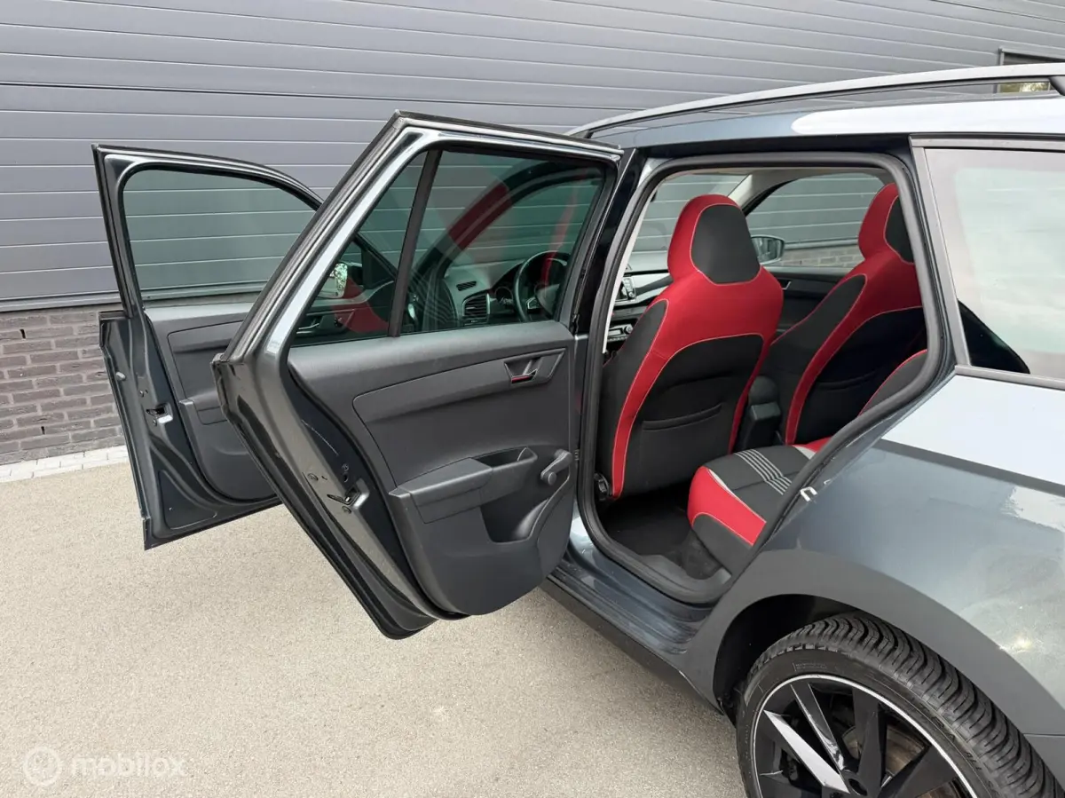 1.0 TSI MONTE CARLO CLIMA*CRUISE*PANODAK*17INCH