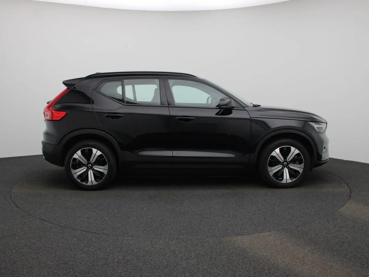 Core | Automaat | Apple Carplay / Android Auto | Stoelverwarming | Achteruitrijcamera | Parkeersensoren |