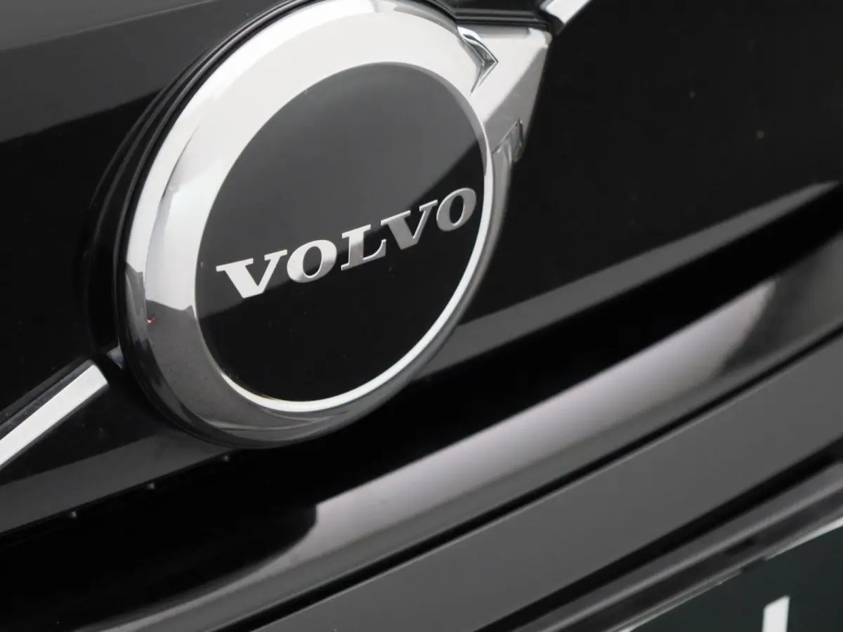 Core | Automaat | Apple Carplay / Android Auto | Stoelverwarming | Achteruitrijcamera | Parkeersensoren |