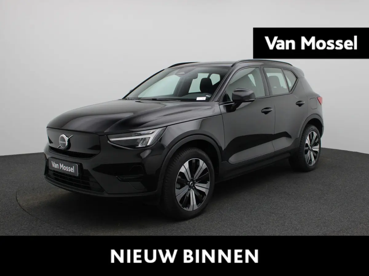 Core | Automaat | Apple Carplay / Android Auto | Stoelverwarming | Achteruitrijcamera | Parkeersensoren |