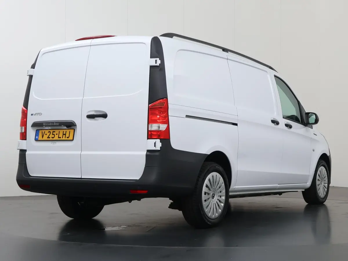 | L2 | 66 kWh | AIRCO | NAVIGATIE | PARKEERCAMERA | 3-ZITS | CRUISE CONTROL | STOELVERWARMING | CERTIFIED