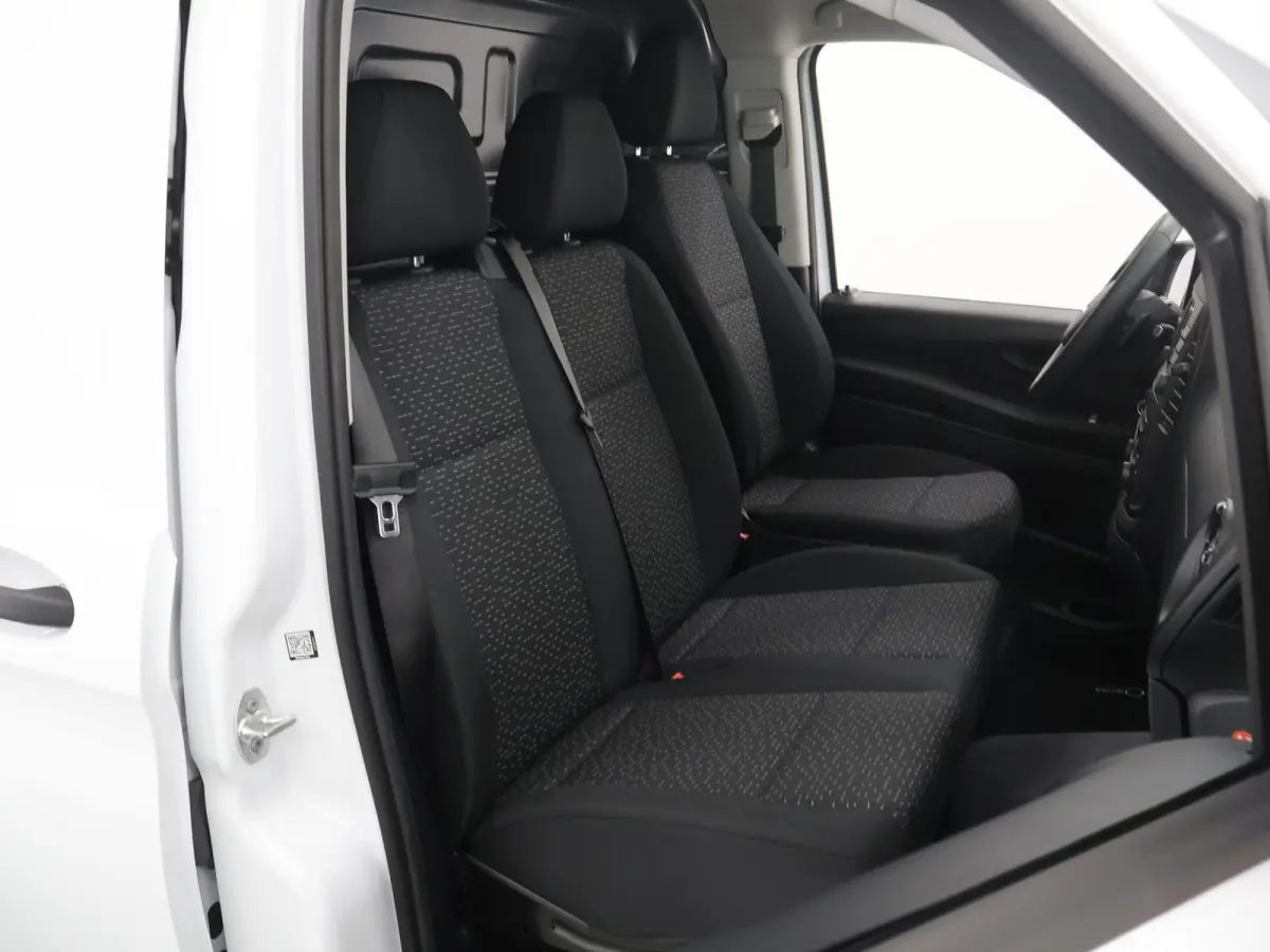 | L2 | 66 kWh | AIRCO | NAVIGATIE | PARKEERCAMERA | 3-ZITS | CRUISE CONTROL | STOELVERWARMING | CERTIFIED