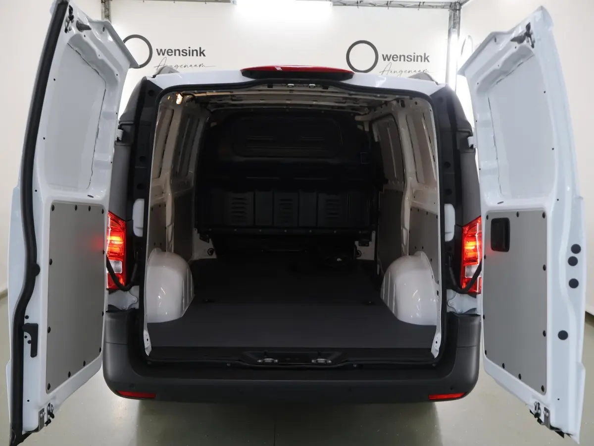 | L2 | 66 kWh | AIRCO | NAVIGATIE | PARKEERCAMERA | 3-ZITS | CRUISE CONTROL | STOELVERWARMING | CERTIFIED