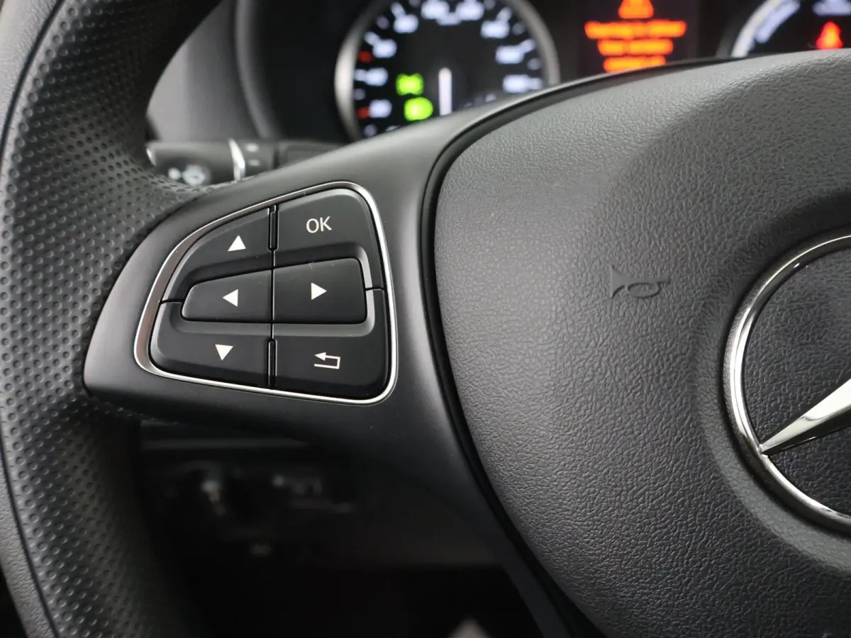 | L2 | 66 kWh | AIRCO | NAVIGATIE | PARKEERCAMERA | 3-ZITS | CRUISE CONTROL | STOELVERWARMING | CERTIFIED