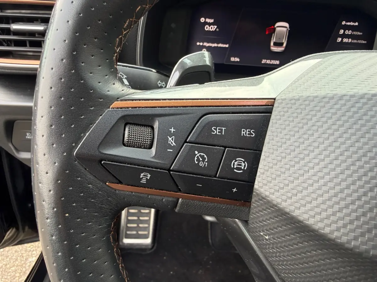 1.4 e-Hybrid Business|Rijklaar prijs|Elek. Trekhaak|Camera|Elek. klep|CarPlay|ACC|Sfeer|
