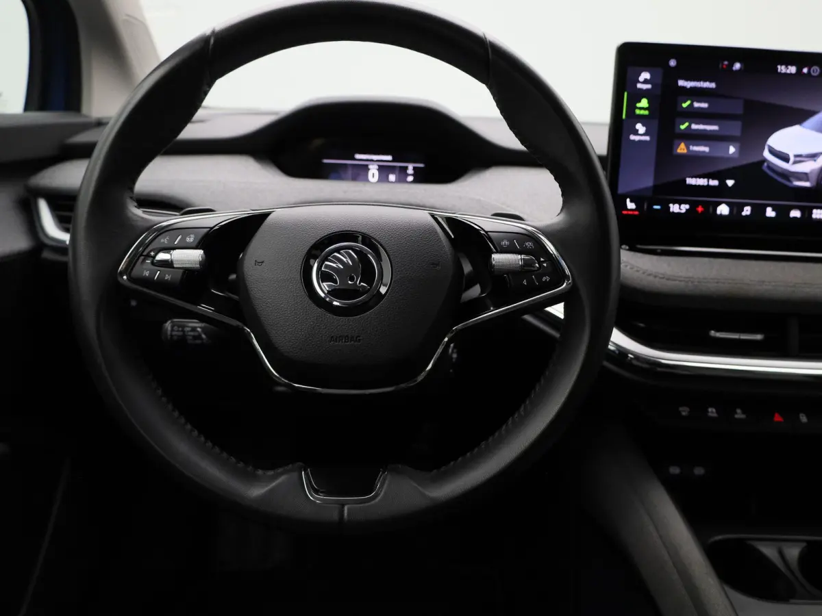 80 Business Edition | Apple Carplay / Android Auto | Achteruitrijcamera | Parkeersensoren | Stoelverwarming | Stuurverwarming |