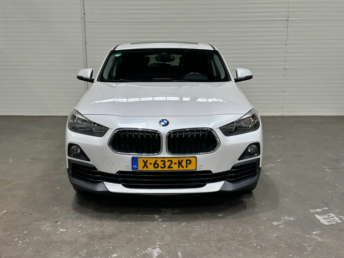 SDrive18i High Executive Pano / Adaptief onderstel / Leer