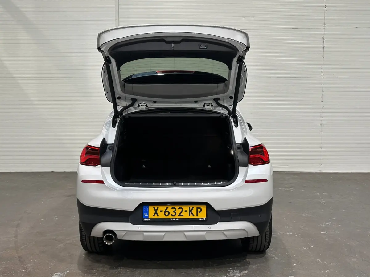 SDrive18i High Executive Pano / Adaptief onderstel / Leer