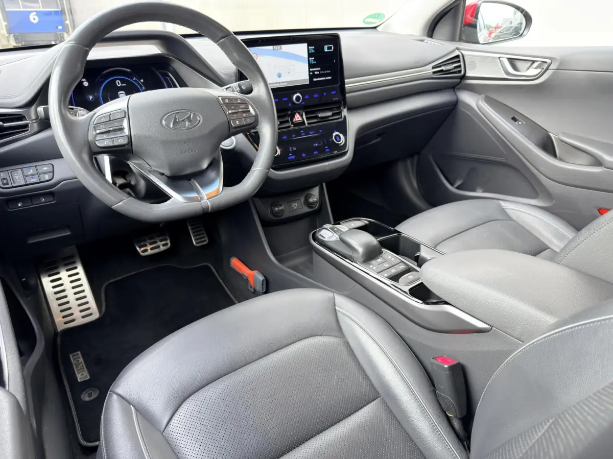 Premium EV 38 kWh Carplay|Leder|Camera|Warmtepomp