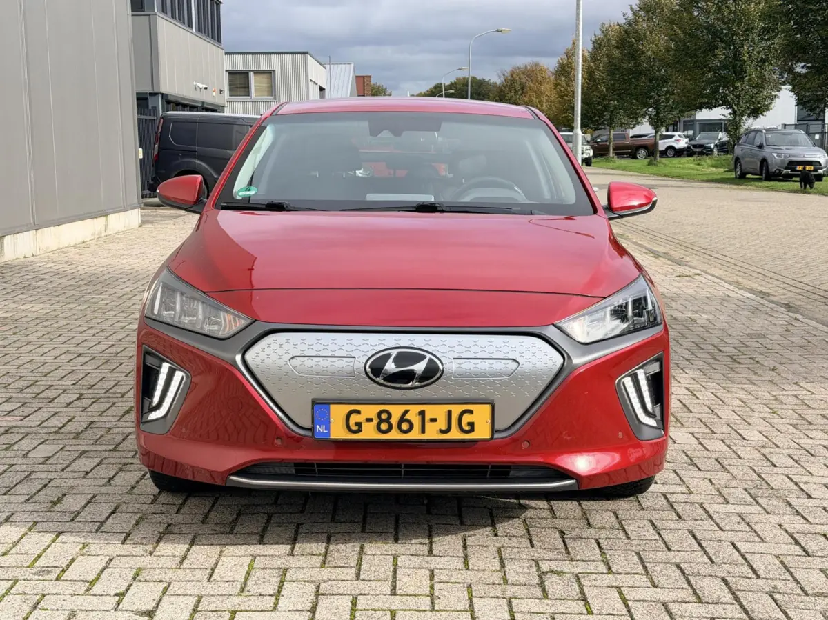 Premium EV 38 kWh Carplay|Leder|Camera|Warmtepomp