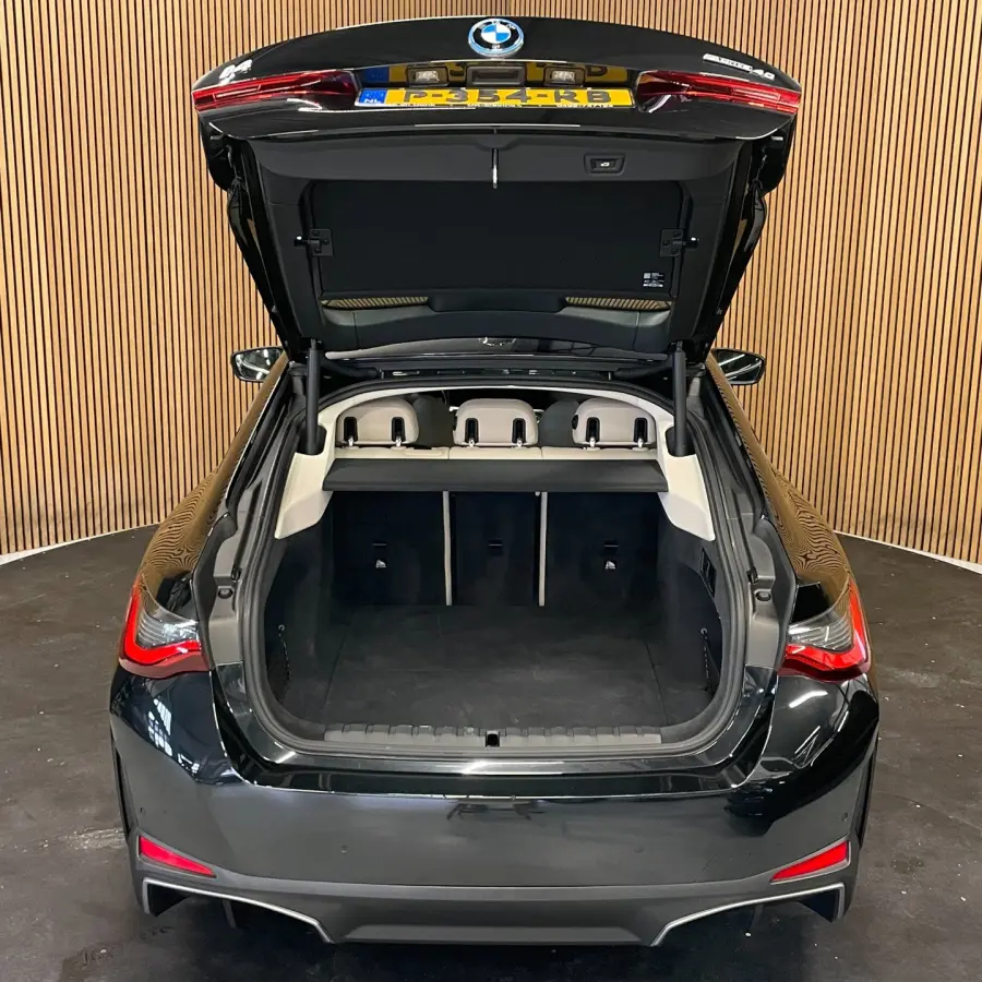EDrive40 High Executive 84 kWh|95% SOH|VOLLEDER|HEAD-UP|ACC|CARPLAY|CAMERA 360|STOELVERWARMING|ELEK.A-KLEP|NAVI|NAP|NL-AUTO