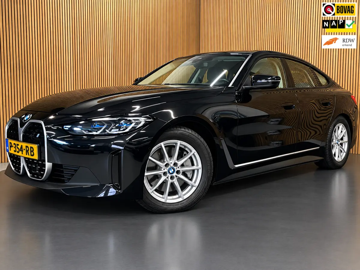 EDrive40 High Executive 84 kWh|95% SOH|VOLLEDER|HEAD-UP|ACC|CARPLAY|CAMERA 360|STOELVERWARMING|ELEK.A-KLEP|NAVI|NAP|NL-AUTO