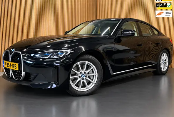 EDrive40 High Executive 84 kWh|95% SOH|VOLLEDER|HEAD-UP|ACC|CARPLAY|CAMERA 360|STOELVERWARMING|ELEK.A-KLEP|NAVI|NAP|NL-AUTO