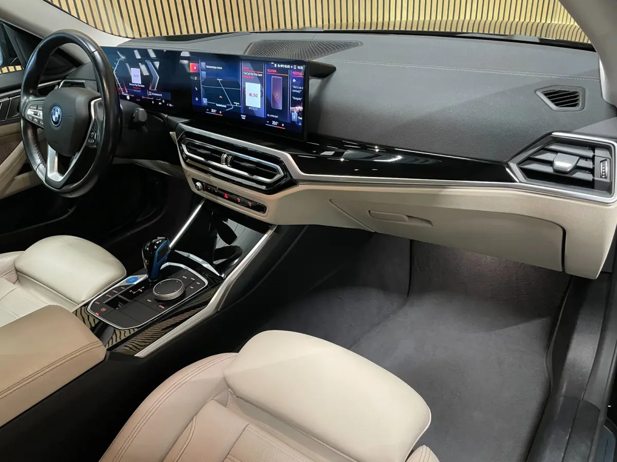 EDrive40 High Executive 84 kWh|95% SOH|VOLLEDER|HEAD-UP|ACC|CARPLAY|CAMERA 360|STOELVERWARMING|ELEK.A-KLEP|NAVI|NAP|NL-AUTO