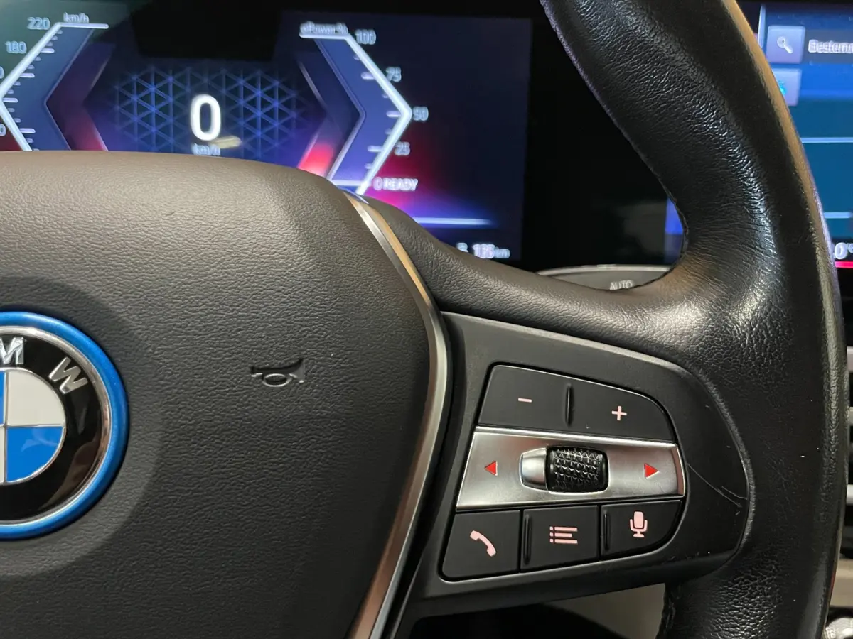 EDrive40 High Executive 84 kWh|95% SOH|VOLLEDER|HEAD-UP|ACC|CARPLAY|CAMERA 360|STOELVERWARMING|ELEK.A-KLEP|NAVI|NAP|NL-AUTO