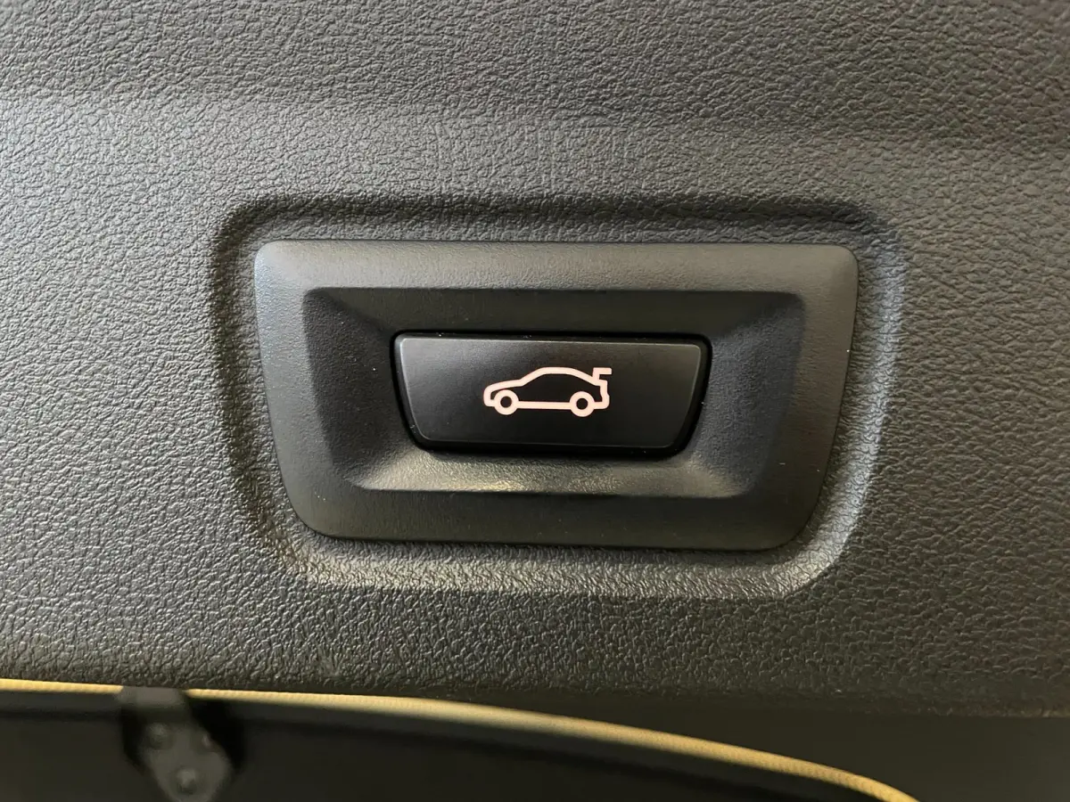 EDrive40 High Executive 84 kWh|95% SOH|VOLLEDER|HEAD-UP|ACC|CARPLAY|CAMERA 360|STOELVERWARMING|ELEK.A-KLEP|NAVI|NAP|NL-AUTO