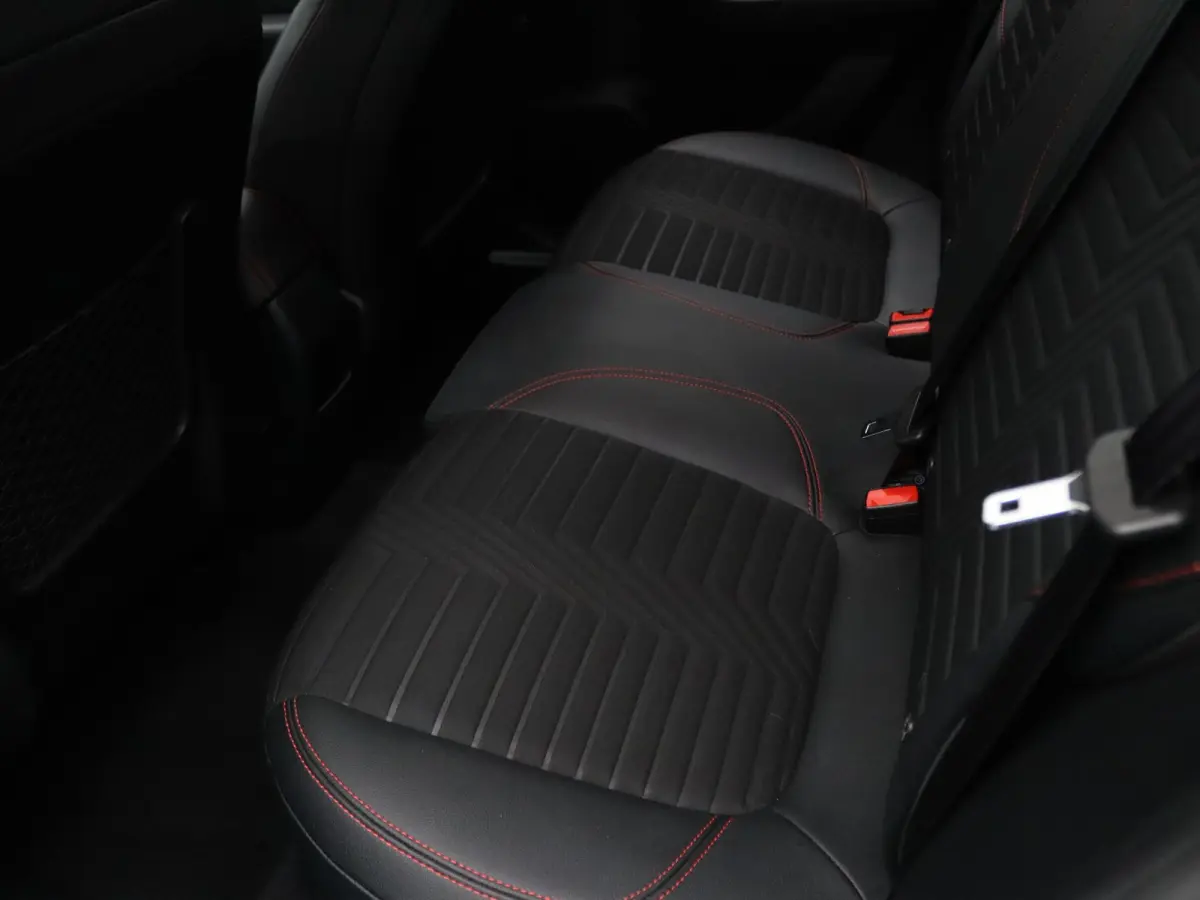 125pk EcoBoost ST-Line X Bang & Olufsen | Trekhaak