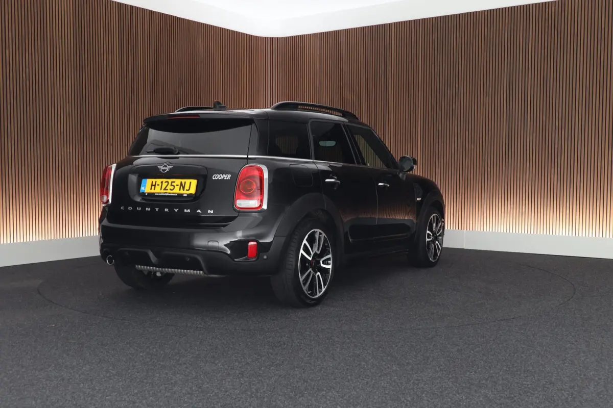 1.5 Cooper 136pk H6 JCW Panoramadak LED harman/kardon HUD Keyless Navigatie