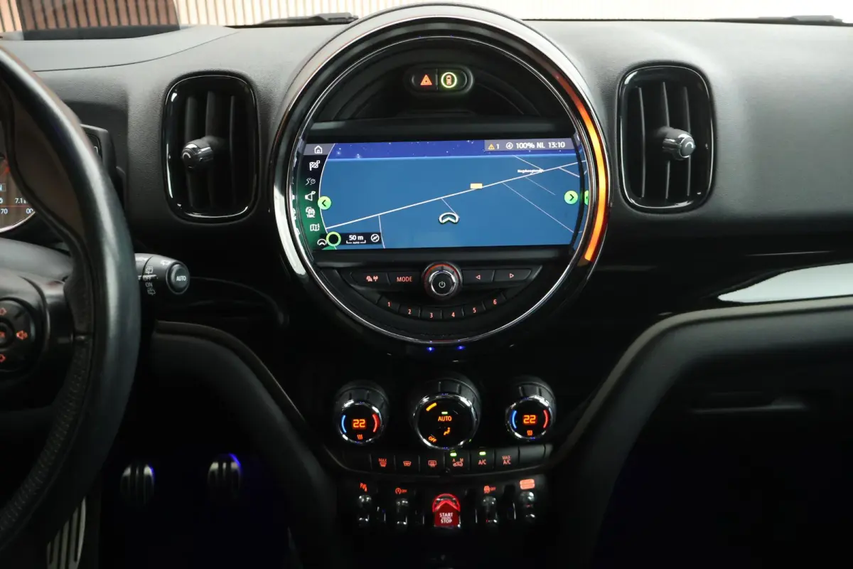 1.5 Cooper 136pk H6 JCW Panoramadak LED harman/kardon HUD Keyless Navigatie