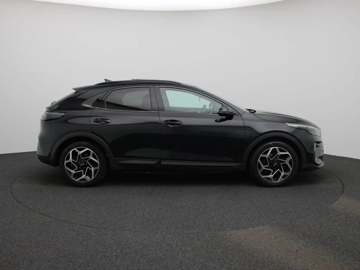 1.5 T-GDi GT-Line | Apple Carplay / Android Auto | Panoramadak | Achteruitrijcamera | Stoelverwarming | Stuurverwarming |