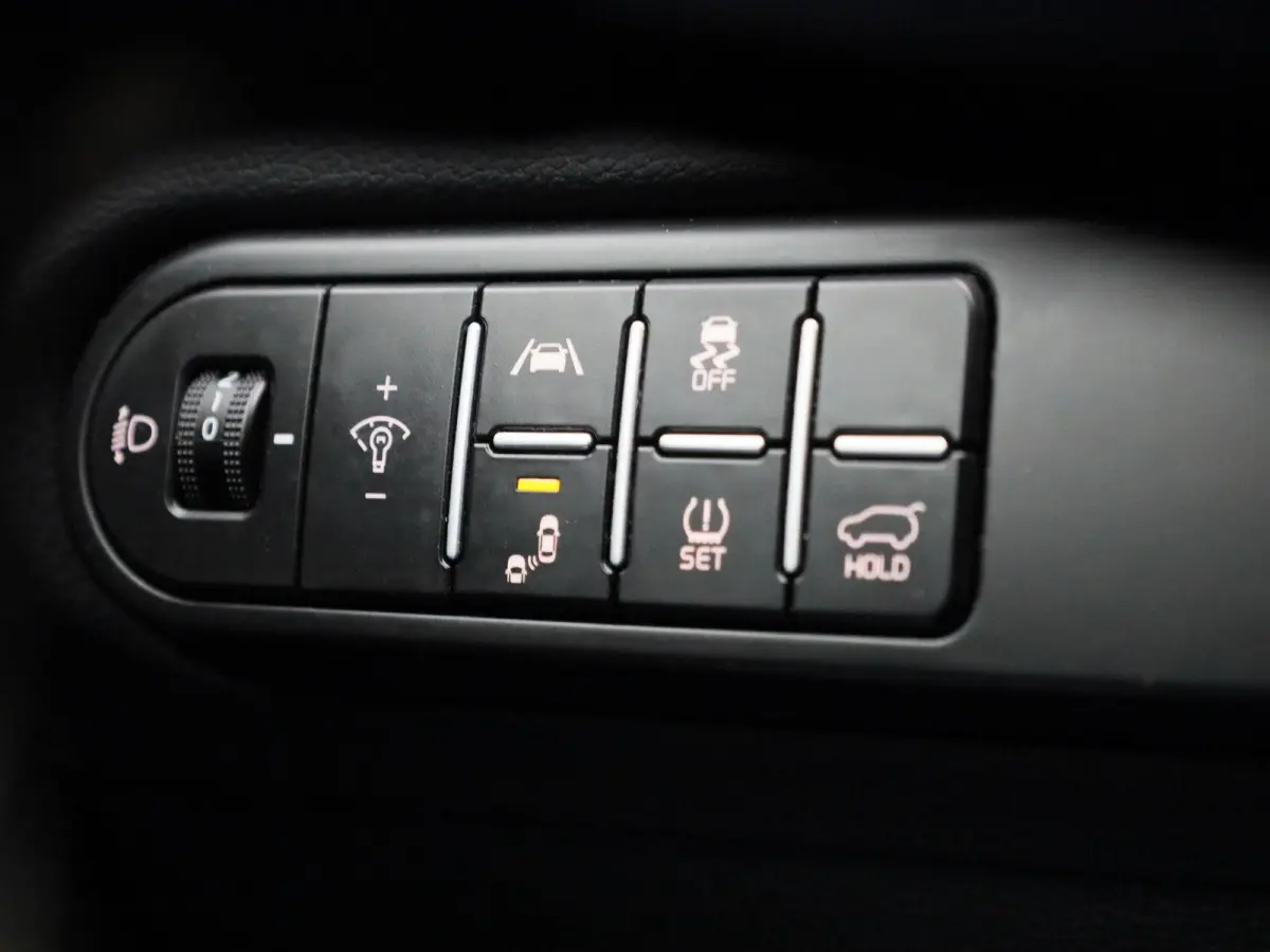 1.5 T-GDi GT-Line | Apple Carplay / Android Auto | Panoramadak | Achteruitrijcamera | Stoelverwarming | Stuurverwarming |