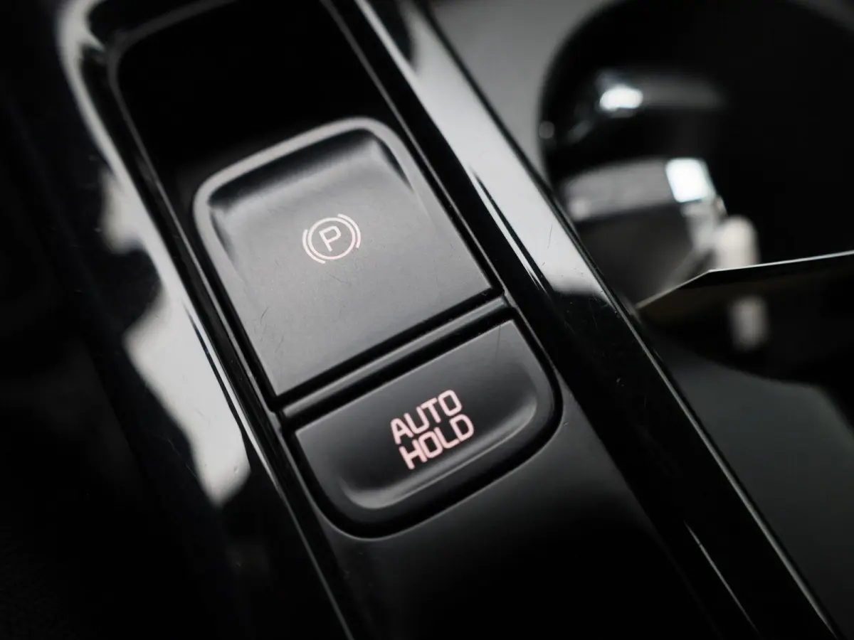 1.5 T-GDi GT-Line | Apple Carplay / Android Auto | Panoramadak | Achteruitrijcamera | Stoelverwarming | Stuurverwarming |