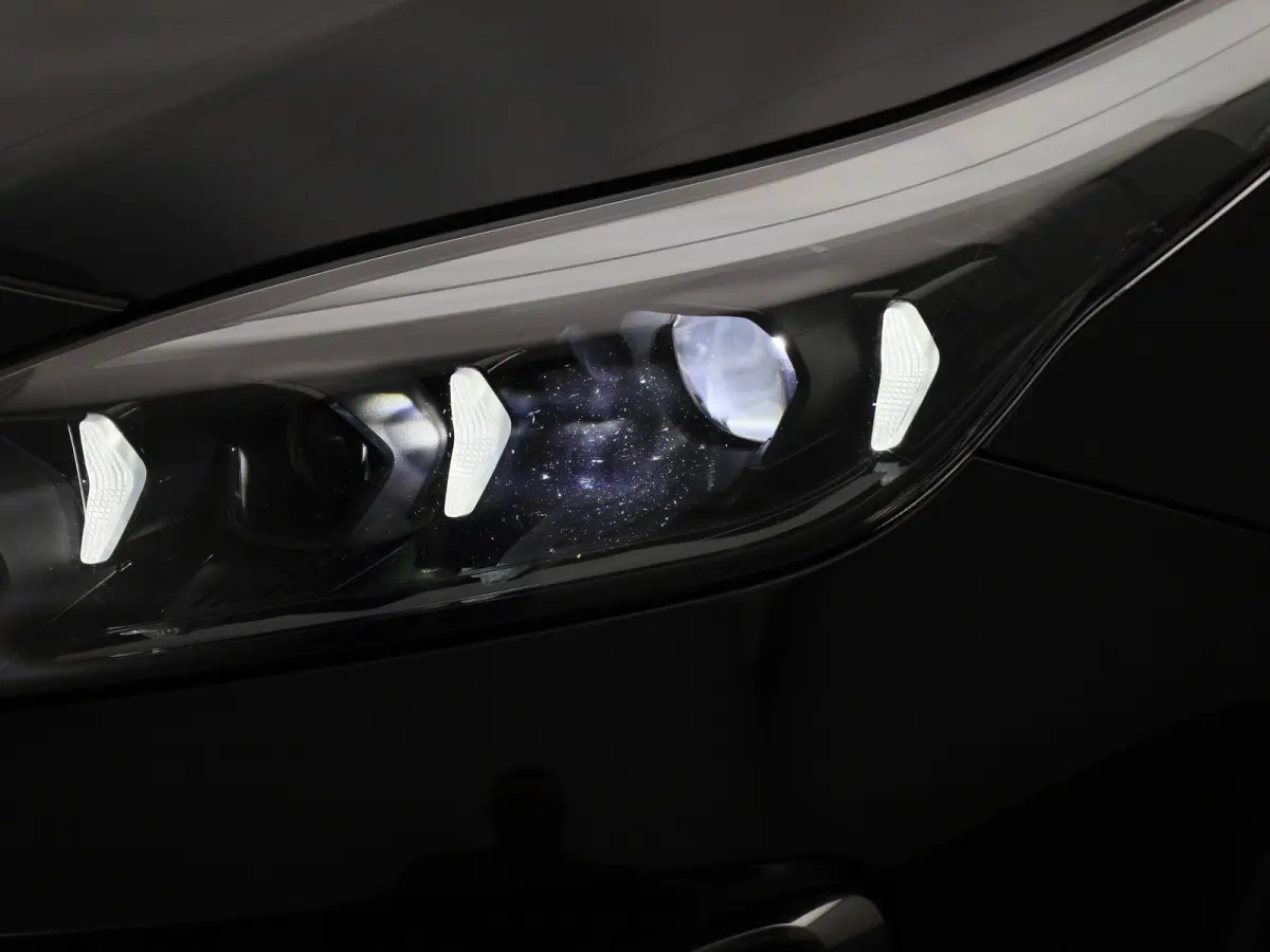1.5 T-GDi GT-Line | Apple Carplay / Android Auto | Panoramadak | Achteruitrijcamera | Stoelverwarming | Stuurverwarming |