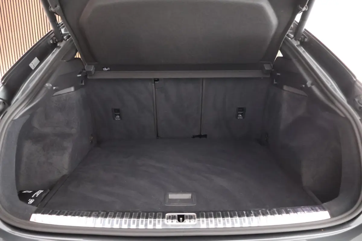 35 TFSI 150pk S Edition Trekhaak Leder Stoelverwarming Navigatie ACC 2x S-Line