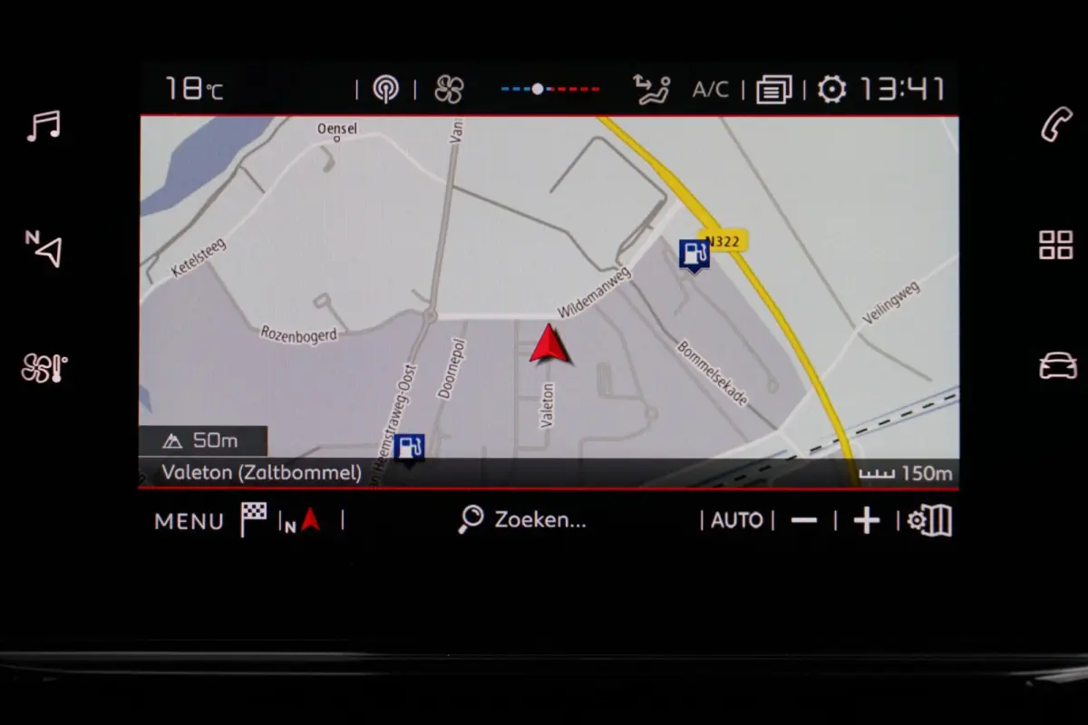 1.2 PureTech S&S Business, CarPlay, PDC, navi