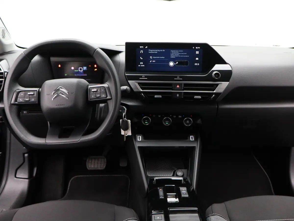 Live 50 kWh 3 Fase | Carplay | Voorconditionering | Keyless | Navigatie | PDC | LED | 16" Lichtmetalen Velgen | Origineel NL!