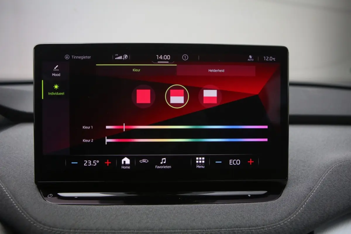 ŠiV 60 | Pano Schuifdak | 21 Inch | Camera | Navigatie | CarPlay | BTW