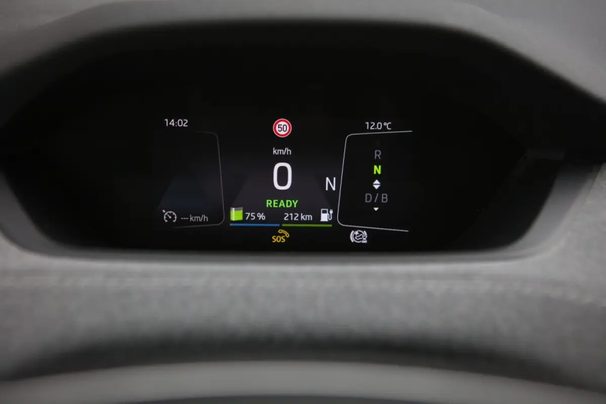 ŠiV 60 | Pano Schuifdak | 21 Inch | Camera | Navigatie | CarPlay | BTW