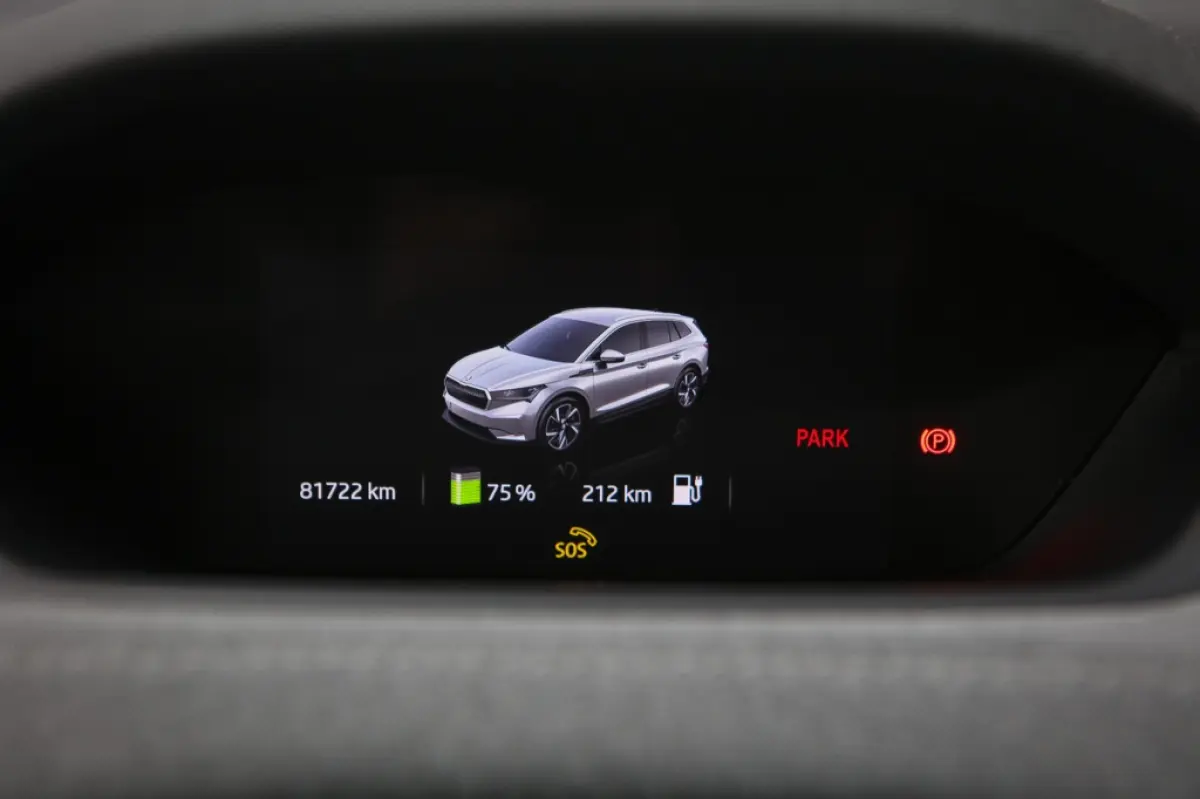 ŠiV 60 | Pano Schuifdak | 21 Inch | Camera | Navigatie | CarPlay | BTW