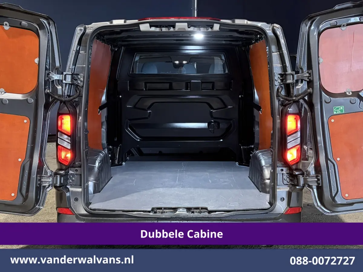 2.0 TDCI 136pk L2H1 Dubbele Cabine Euro6 Airco | 6-Zits | Camera | LED | Cruisecontrol | Apple Carplay Android Auto, Verwarmde voorruit, Parkeersensoren, Bijrijdersbank, 2800kg trekvermogen