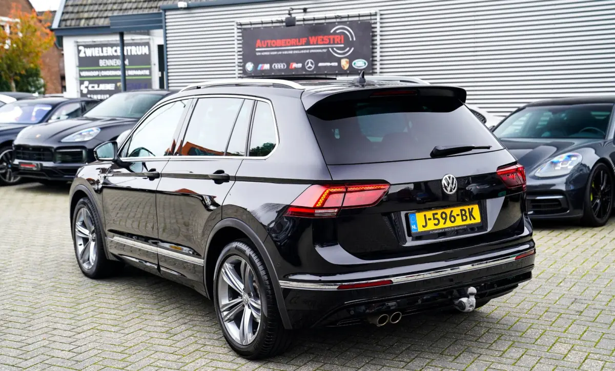 1.5 TSI ACT Highline Business R-Line | Panorama | Virtual | Carplay | Camera | Alcantara | Cruise | Massage
