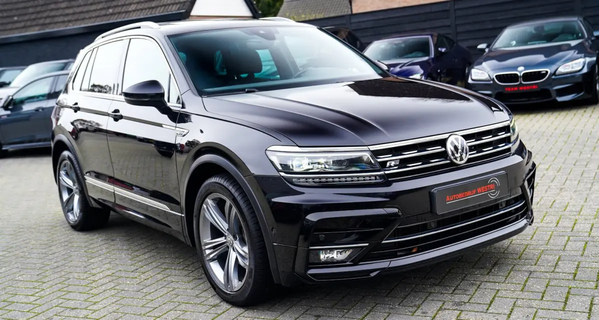 1.5 TSI ACT Highline Business R-Line | Panorama | Virtual | Carplay | Camera | Alcantara | Cruise | Massage