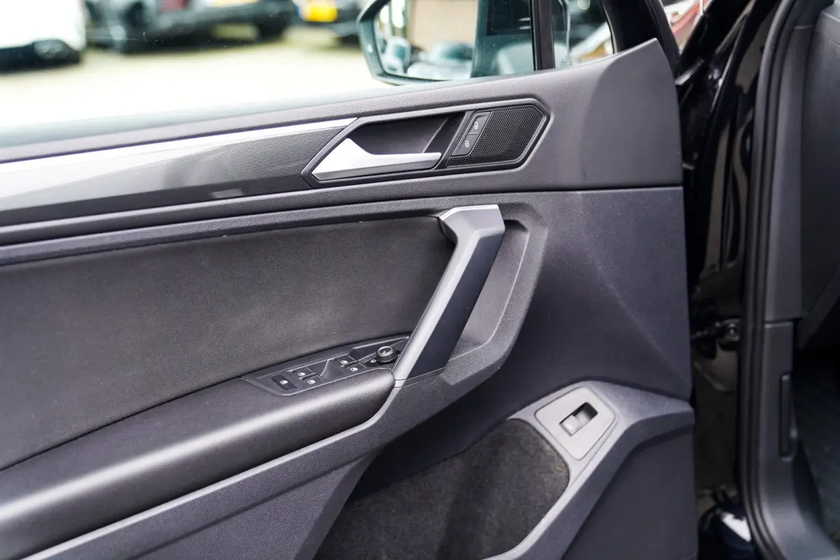 1.5 TSI ACT Highline Business R-Line | Panorama | Virtual | Carplay | Camera | Alcantara | Cruise | Massage