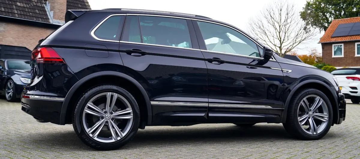 1.5 TSI ACT Highline Business R-Line | Panorama | Virtual | Carplay | Camera | Alcantara | Cruise | Massage