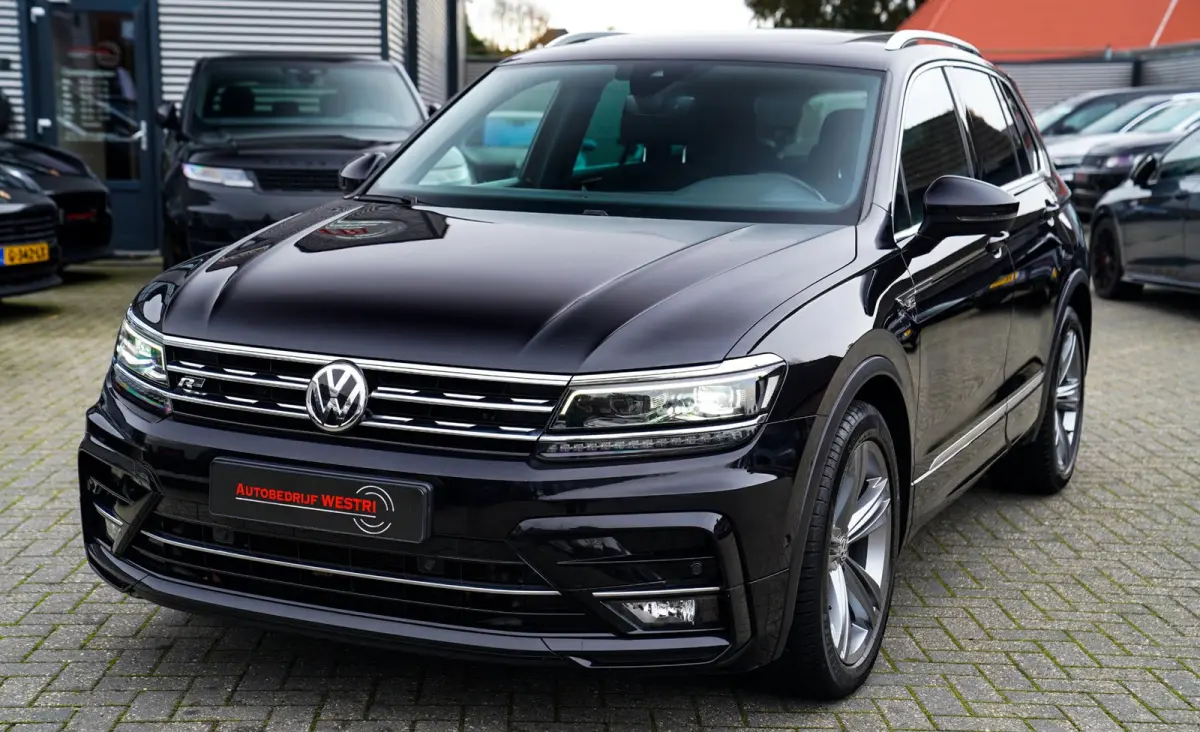 1.5 TSI ACT Highline Business R-Line | Panorama | Virtual | Carplay | Camera | Alcantara | Cruise | Massage