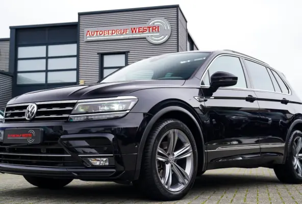 1.5 TSI ACT Highline Business R-Line | Panorama | Virtual | Carplay | Camera | Alcantara | Cruise | Massage