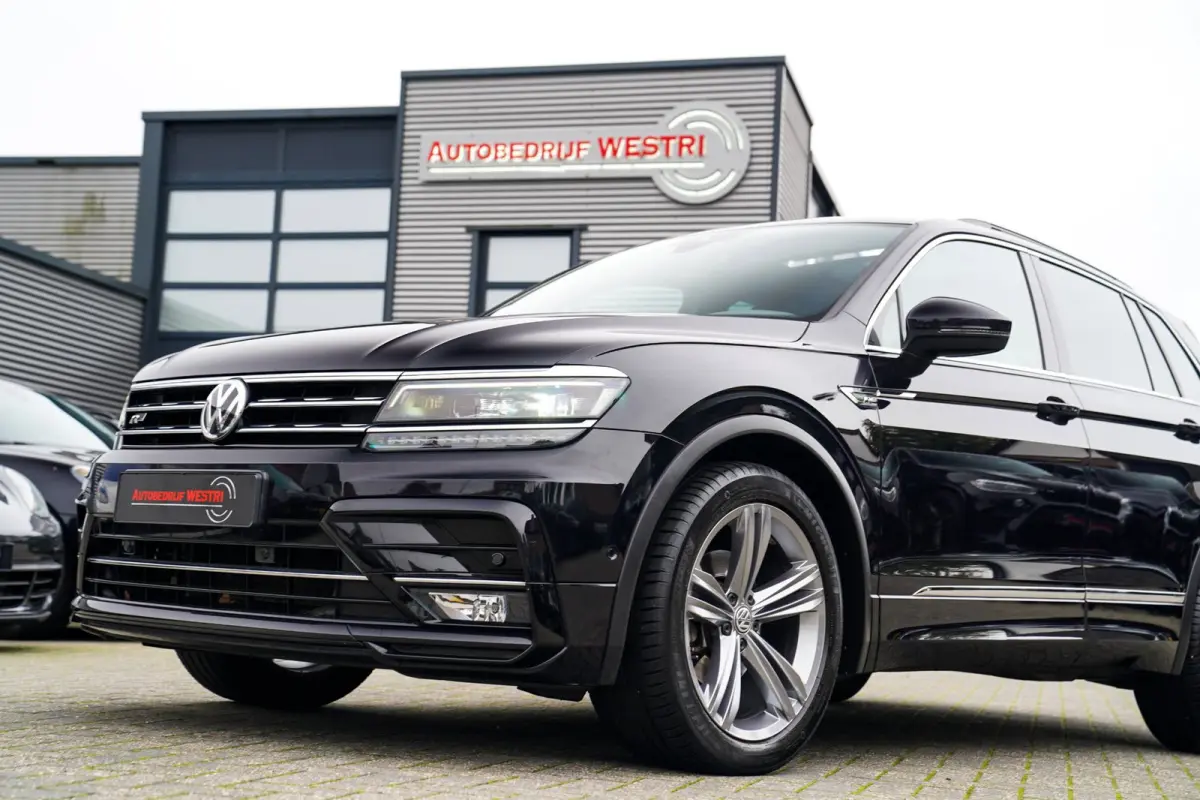 1.5 TSI ACT Highline Business R-Line | Panorama | Virtual | Carplay | Camera | Alcantara | Cruise | Massage