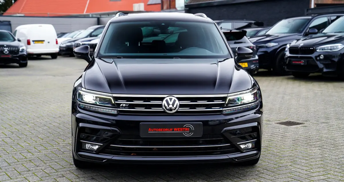 1.5 TSI ACT Highline Business R-Line | Panorama | Virtual | Carplay | Camera | Alcantara | Cruise | Massage