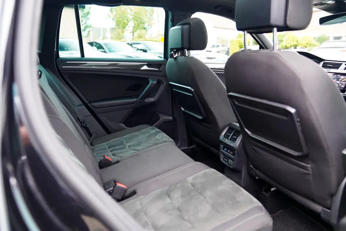 1.5 TSI ACT Highline Business R-Line | Panorama | Virtual | Carplay | Camera | Alcantara | Cruise | Massage