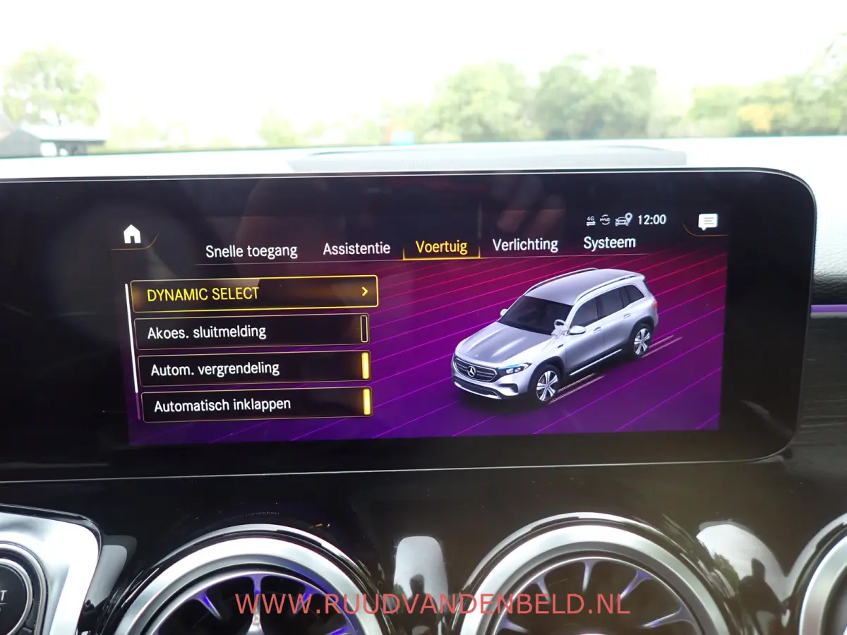 250 Luxury Line 7P 67 kWh SOH 95% / PANO / CAMERA / KEYLESS / STOELVERWARMING / SFEERVERLICHTING
