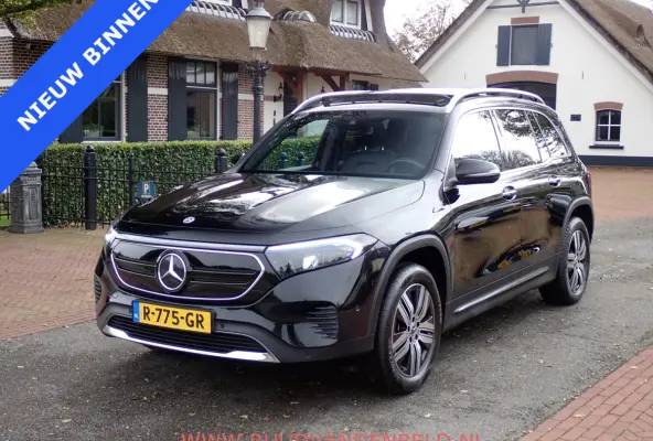 250 Luxury Line 7P 67 kWh SOH 95% / PANO / CAMERA / KEYLESS / STOELVERWARMING / SFEERVERLICHTING
