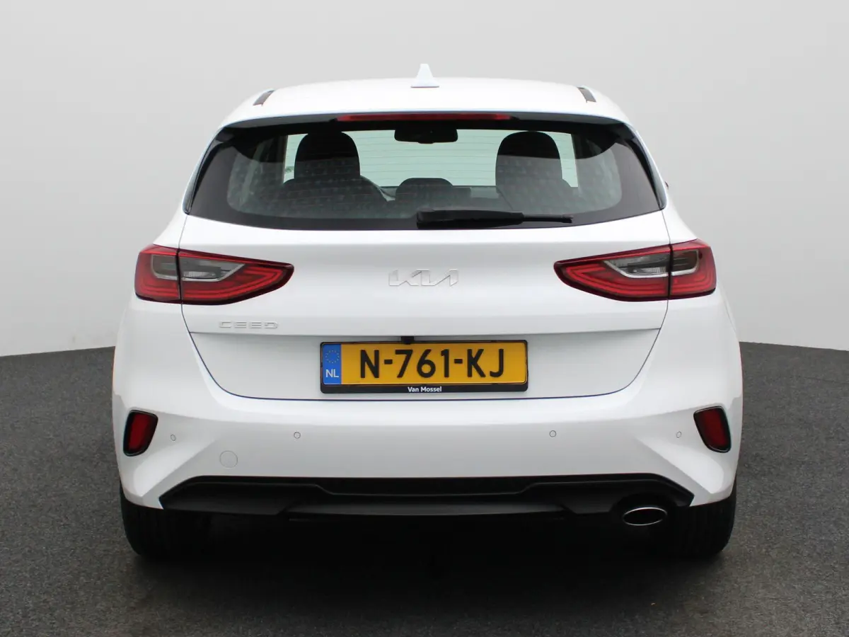 1.0 T-GDi DynamicLine | Parkeer sensoren | Navigatie | Apple Carplay / Android Auto | Camera | Climate Control | Cruise Control | Lichtmetalen Velgen |
