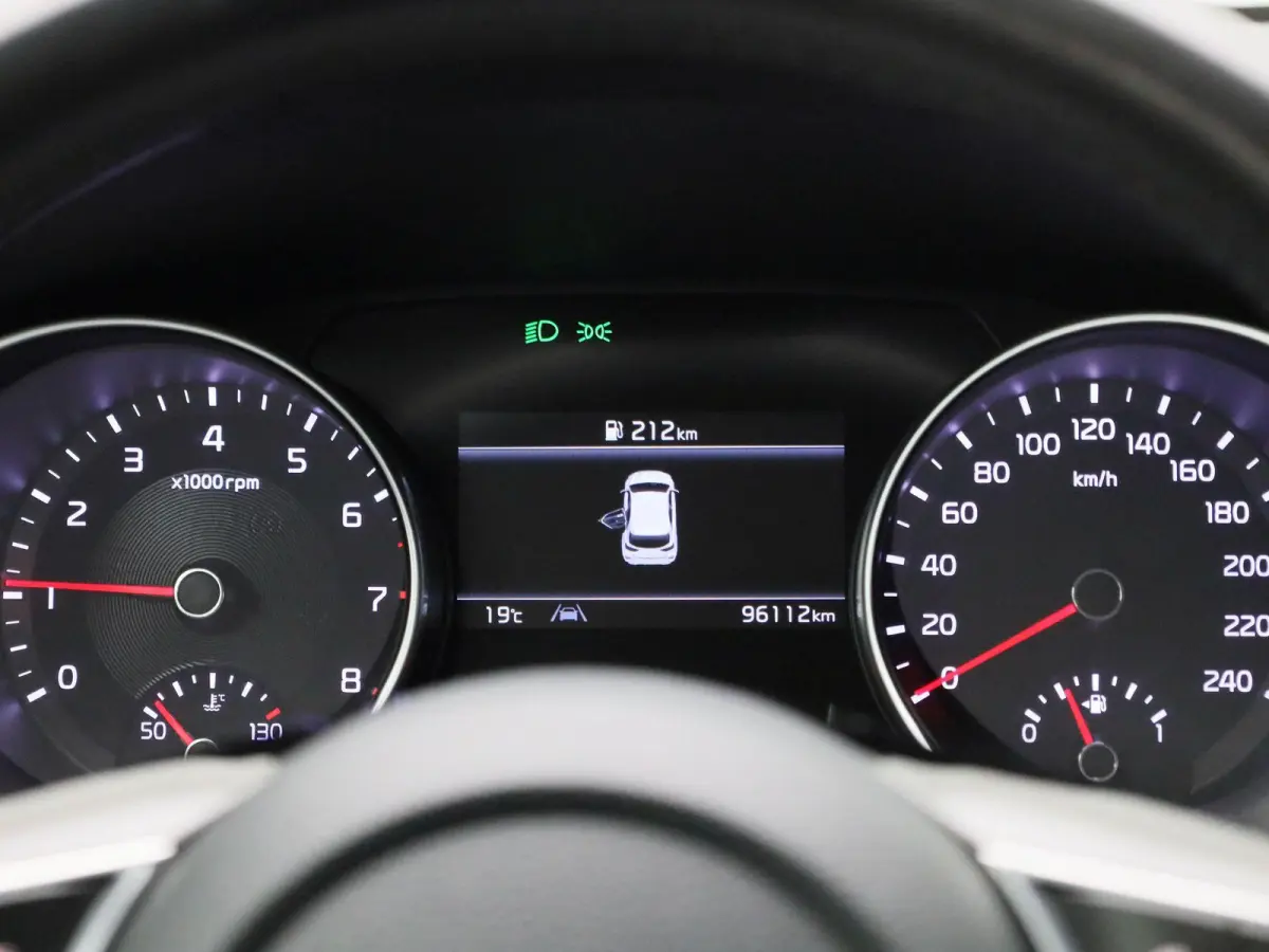 1.0 T-GDi DynamicLine | Parkeer sensoren | Navigatie | Apple Carplay / Android Auto | Camera | Climate Control | Cruise Control | Lichtmetalen Velgen |